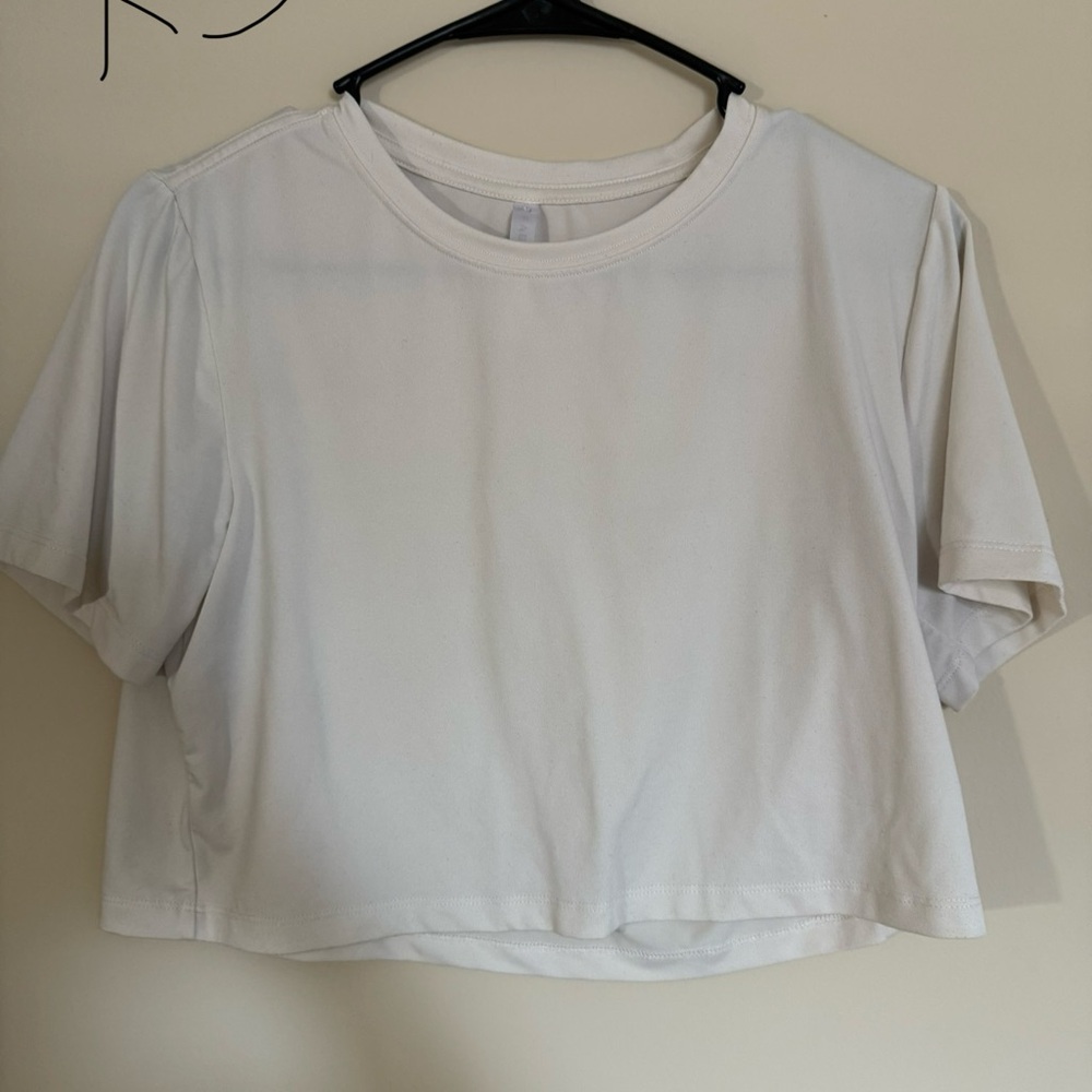 Fabletics White Boxy Crop T-Shirt